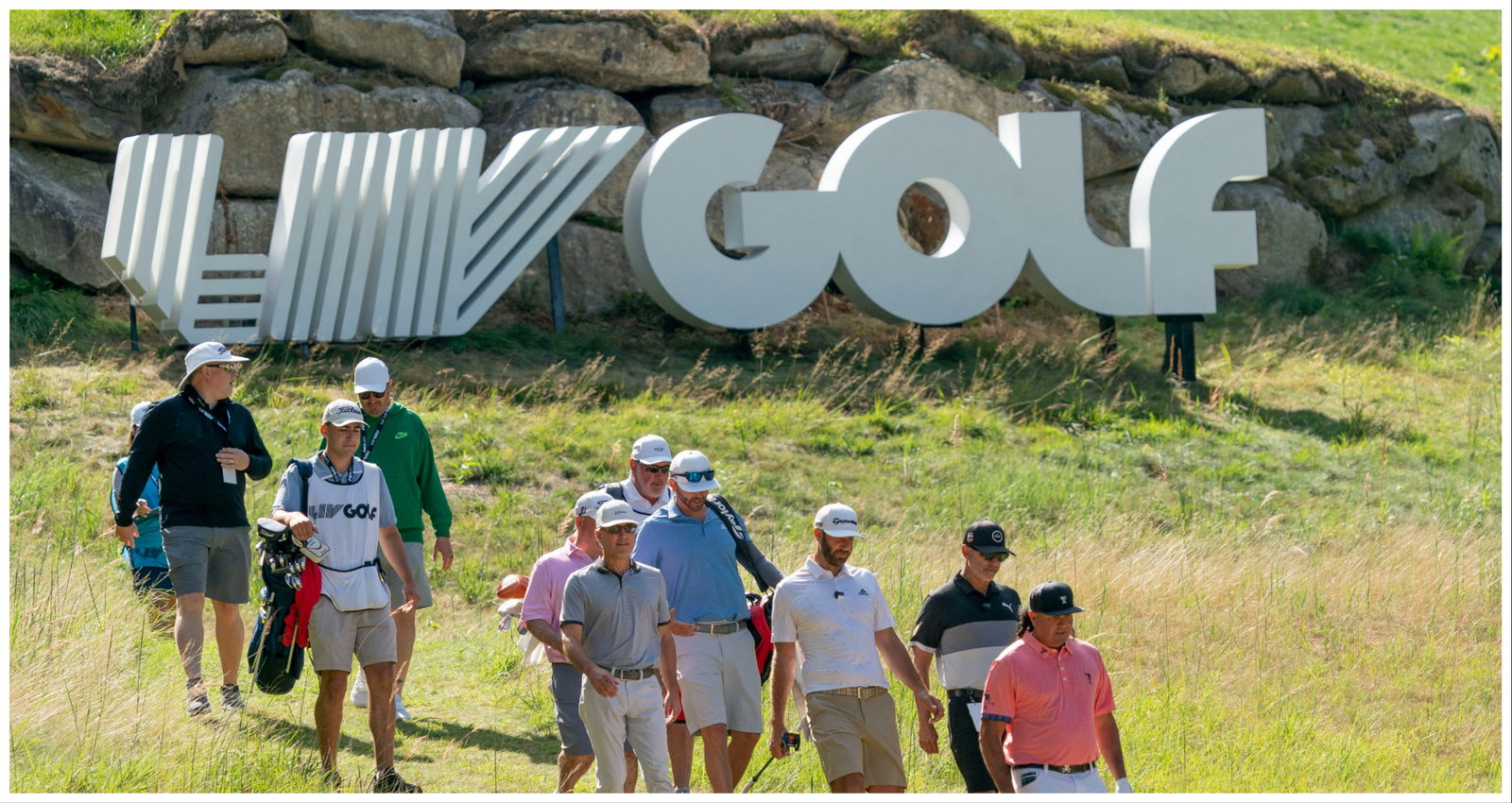 Two tour pros went at it in MESSY Twitter fight over LIV Golf and DP World Tour!